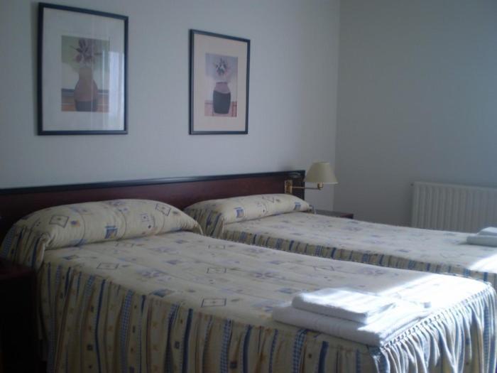Hostal Abodi 팜플로나 외부 사진