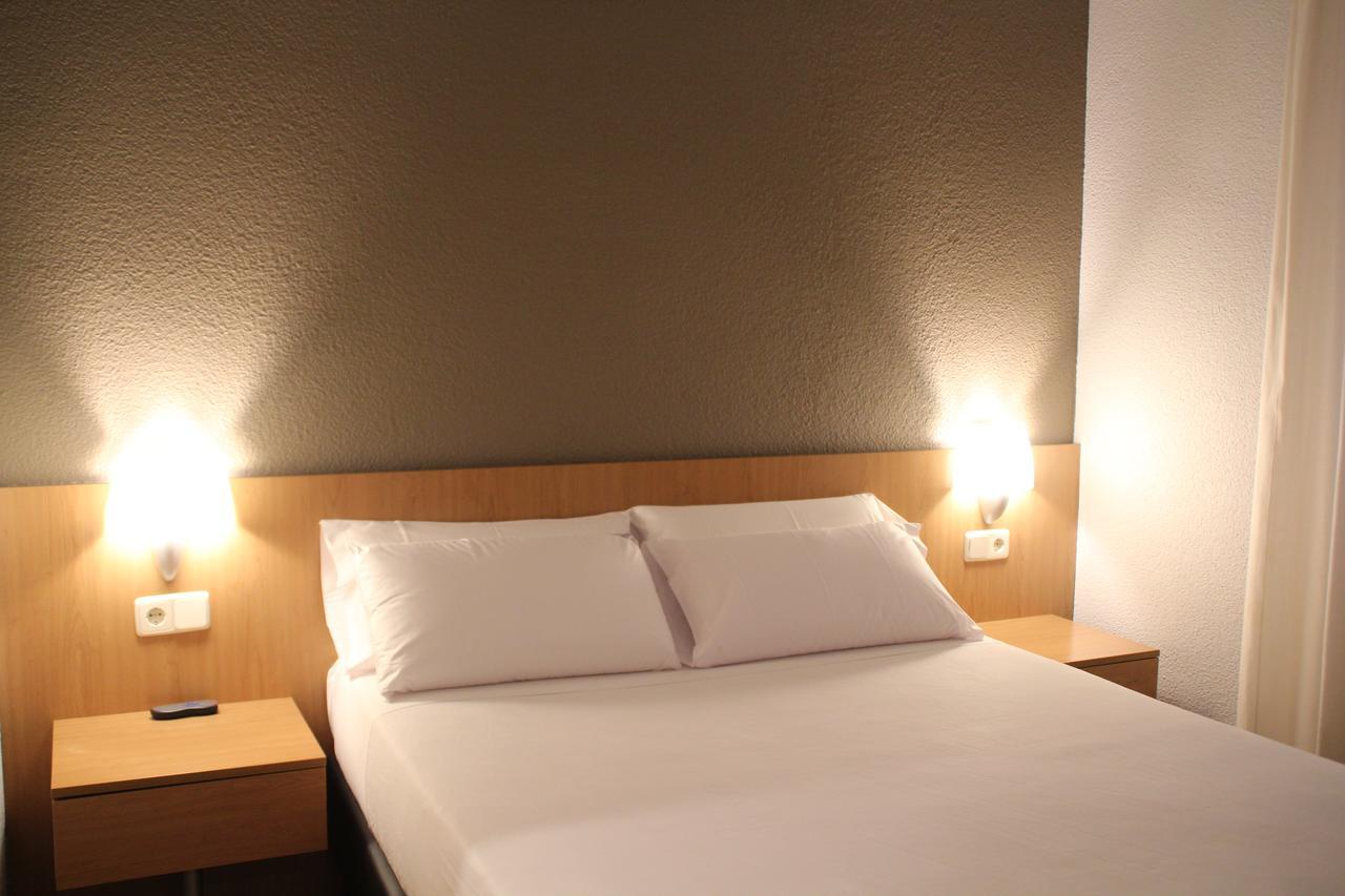 Hostal Abodi 팜플로나 외부 사진