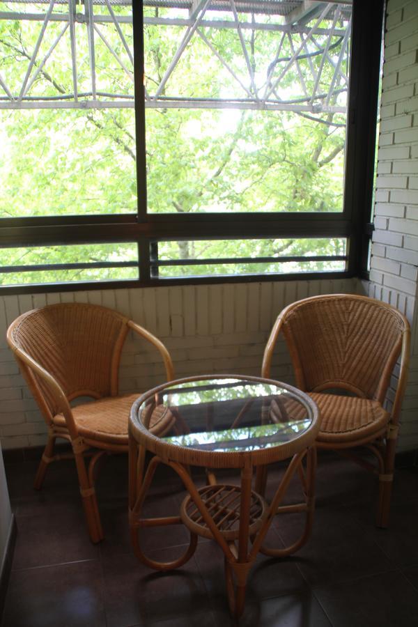 Hostal Abodi 팜플로나 외부 사진
